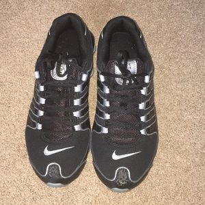 Black and Silver Nike Shox Size 8